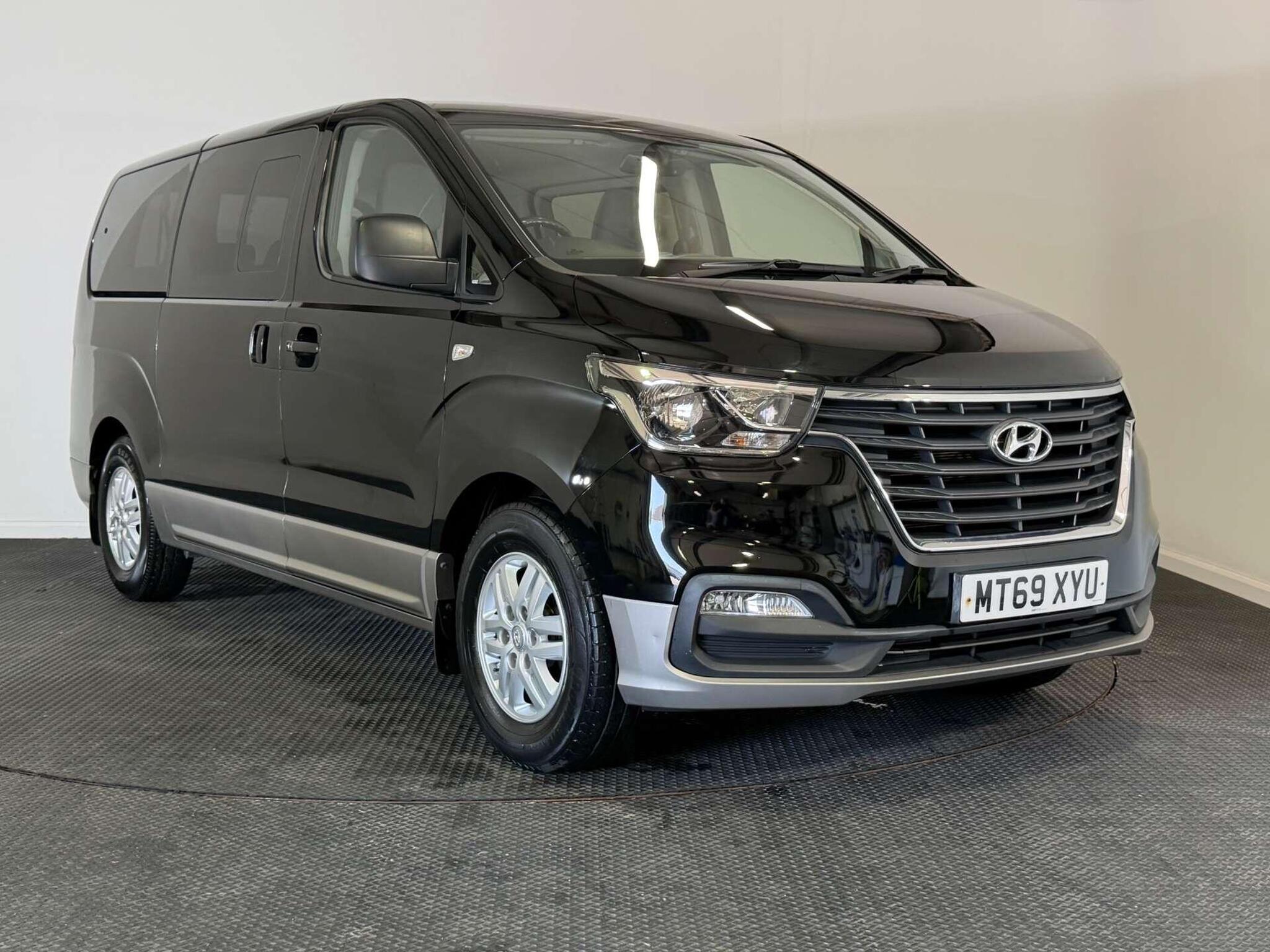 Hyundai i800